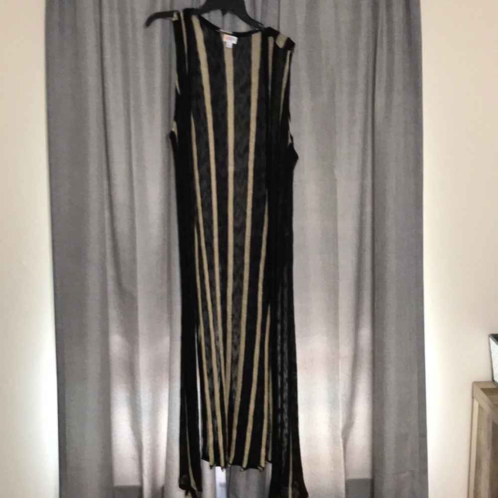 Lularoe - L Joy - black and tan
